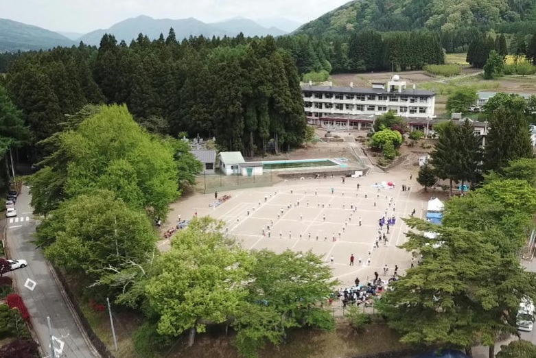 長瀬小学校　校舎