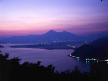 夕暮れの猪苗代湖（1）