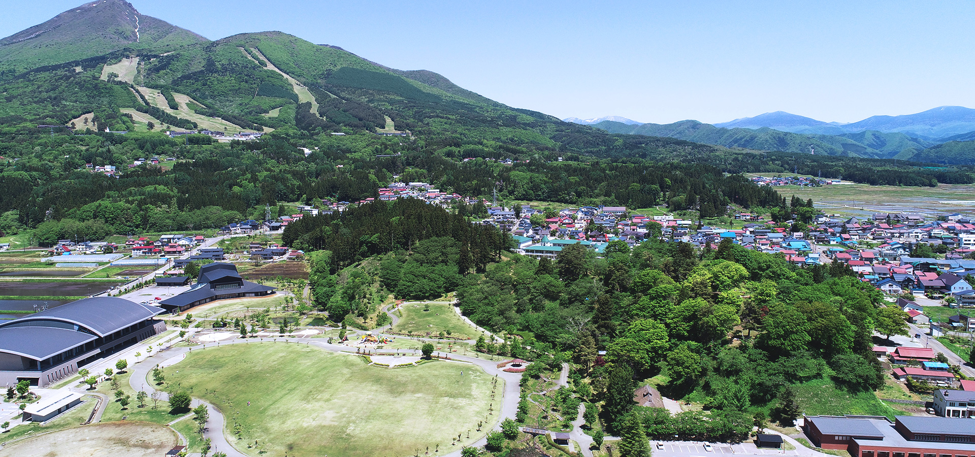 亀ヶ城公園（学びいな・カメリーナ・和みいな・むかし体験館）