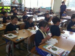 ３年